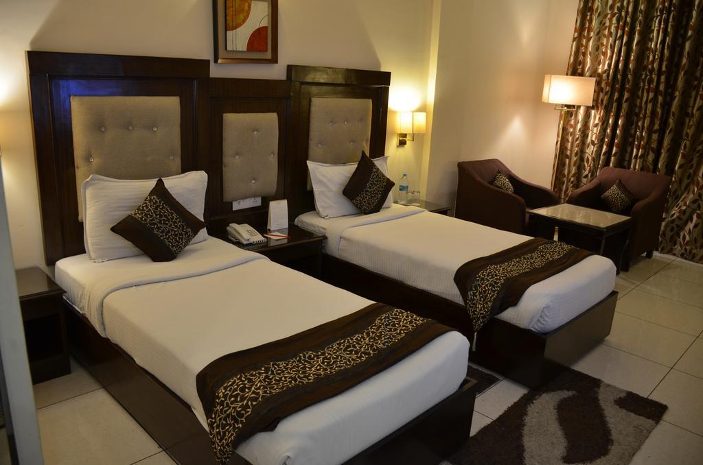 Deventure Hotel 