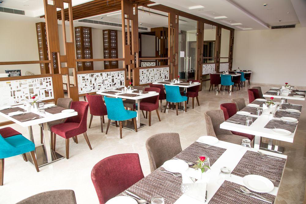 Hotel Awadh Palace 