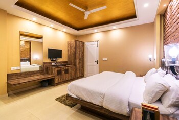 Nirvana Lodge & Lounge Mussoorie Guestroom