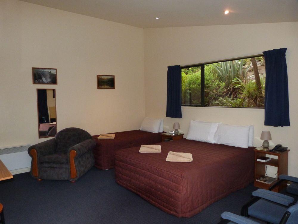 Sundowner Motel 
