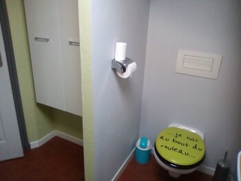 Apartment With In Bar Le Duc With Wonderful City View And (آپارتمان با این بار ل دوك با ووندرفول سیتی ویو اند) Bathroom Amenities Apartment With In Bar Le Duc With Wonderful City View And (آپارتمان با این بار ل دوك با ووندرفول سیتی ویو اند) Bathroom Amenities