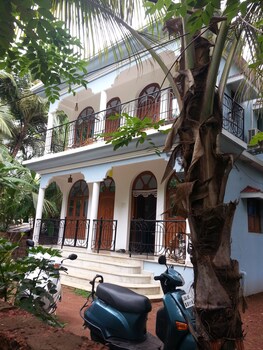 Pande Residency Hotel Front