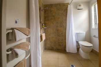 Bella Vista Motel Whangarei Bathroom