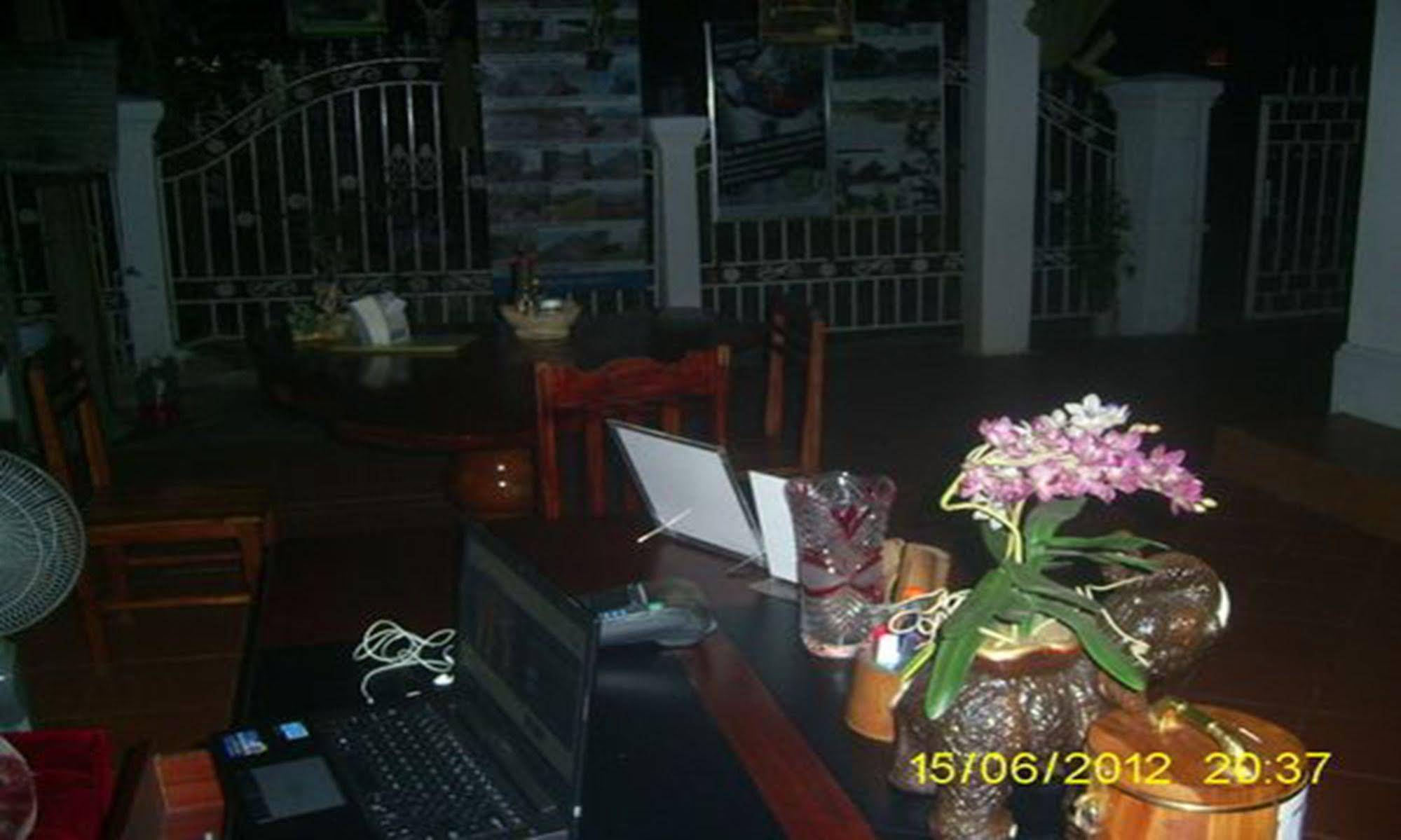 Singharat Guest House 