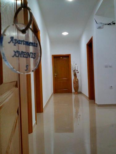 Apartman Xhenis (آپارتمان جهنیس) 