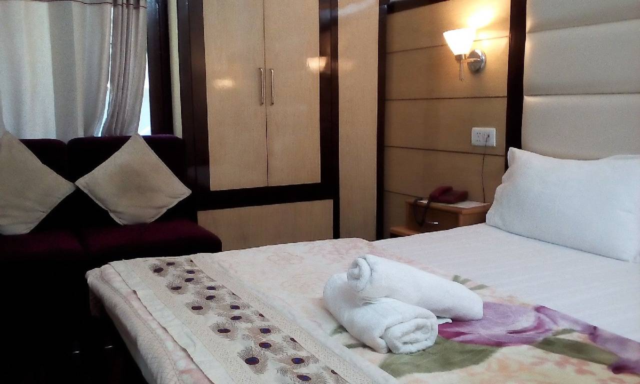 Hotel Ganesha Inn 