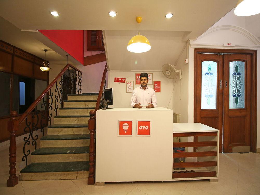 Oyo Rooms Guru Dronacharya Flagship (اویو رومز گورو دروناچاریا فلاگشیپ) 